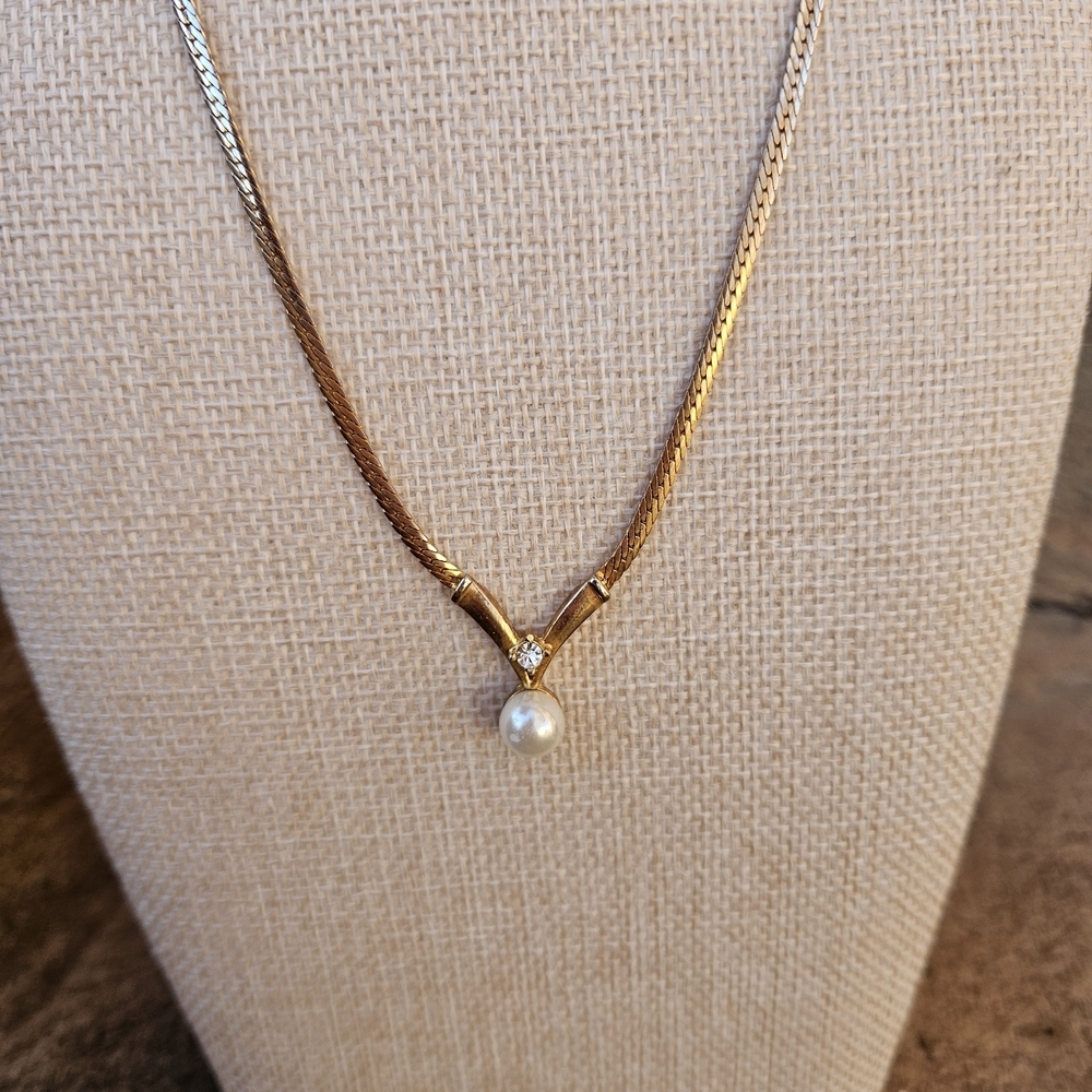 Vintage Silver Gold Pearl Necklace Simple Dainty Classic Timeless Womens Jewelry